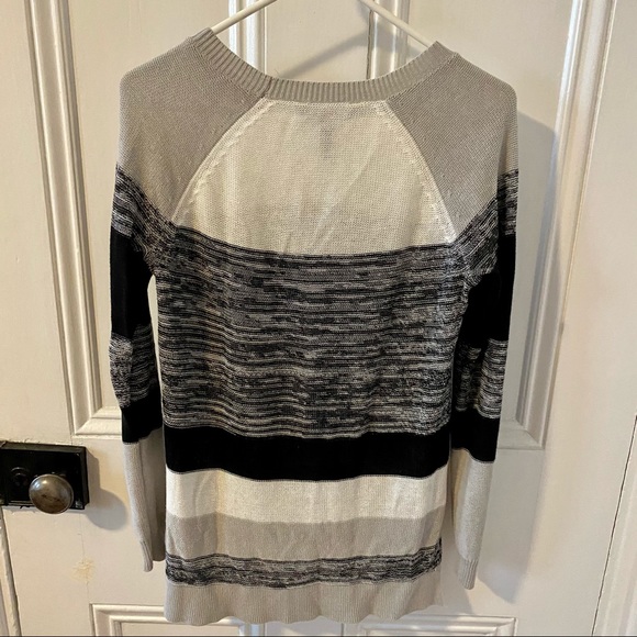 BCBG Max Azria Sweater / Size S - Picture 5 of 6
